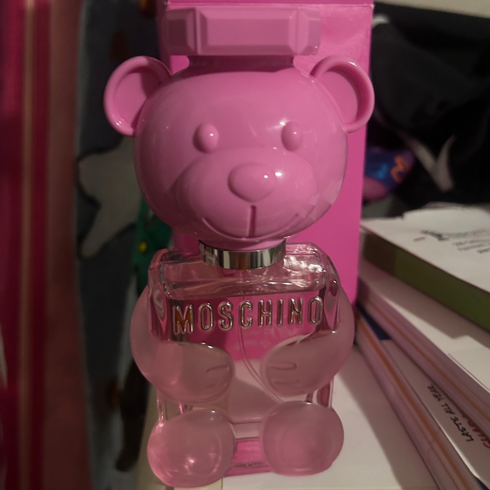 Moschino perfume